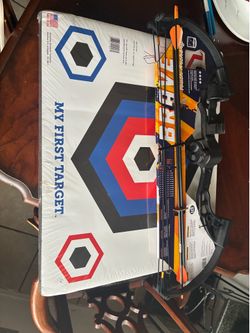 Bow and Arrow set