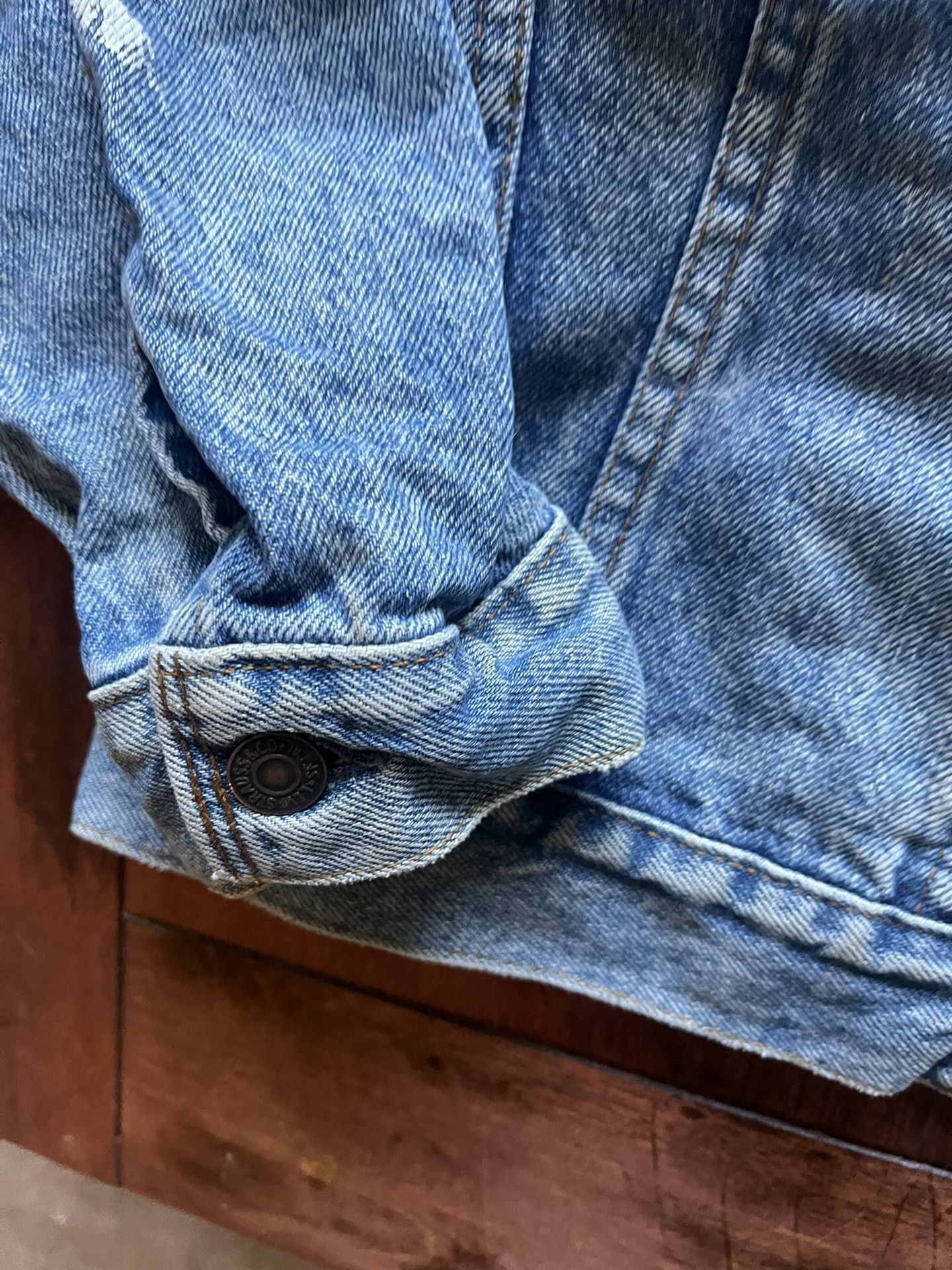 Levis 70507 Mens Size L Vintage Wash Trucker Denim Jean Jacket