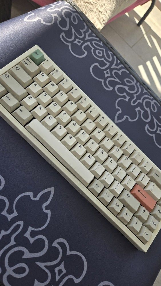 NovelKeys NK65 Mechanical Keyboard With CannonCaps ZeRo Deskmat