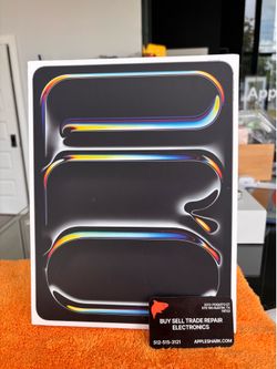 iPad Pro 13” M5 Chip 256GB! Wi-Fi We offer financing.
