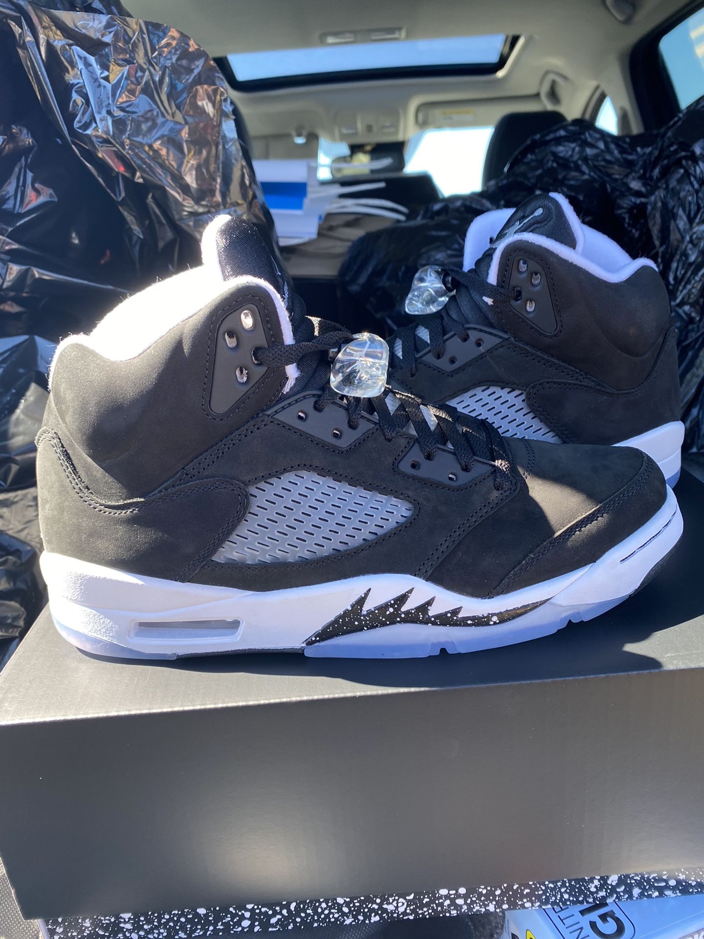 JORDAN 5