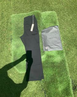 Essential sweats  great quality  READ DESCRIPTION
