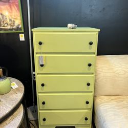 Lime Green 5 Drawer Dresser for Sale in Portland, OR - OfferUp