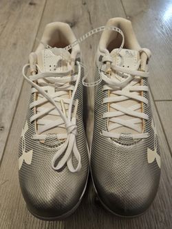 NEW Under Armour Baseball Cleats