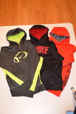 Set of 3 Nike Therma-Fit hoodies - Youth XL