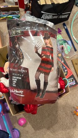Women’s Freddie Krueger costume