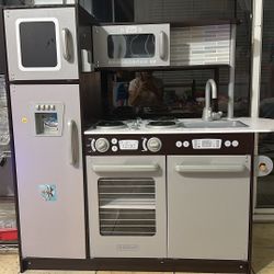 Kids Wooden Kitchen 