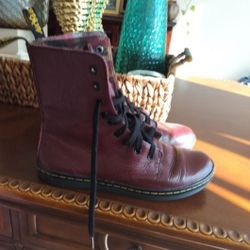 Docs Boots $15 Botas Docs $15