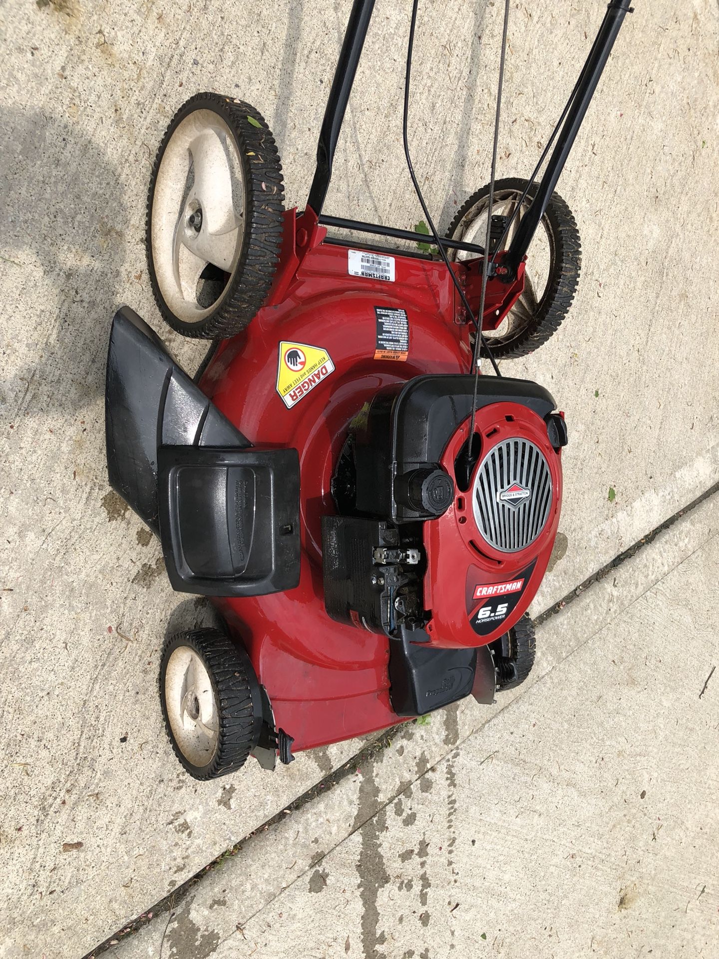 Craftsman 6.5hp self propelled lawn mower for Sale in Bridgeville