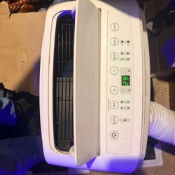 Mobile air conditioning unit
