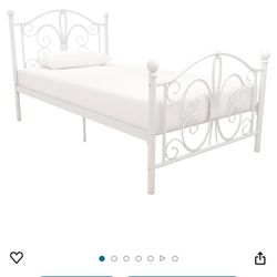 Twin bed frames (2) With Mattress 