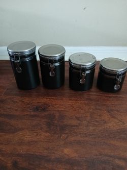 ✨️4-Piece Air Tight Ceramic Canister Set Gloss Black✨️