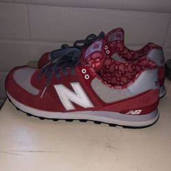 New Balance Red
