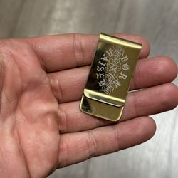 Gold Clip
