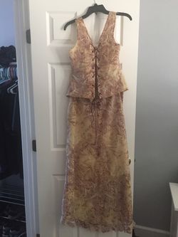 Matching skirt and top -very elegant - size M/L