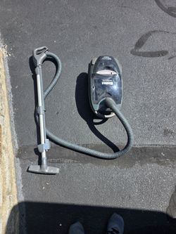 Kenmore Progressive Canister Vacuum Cleaner