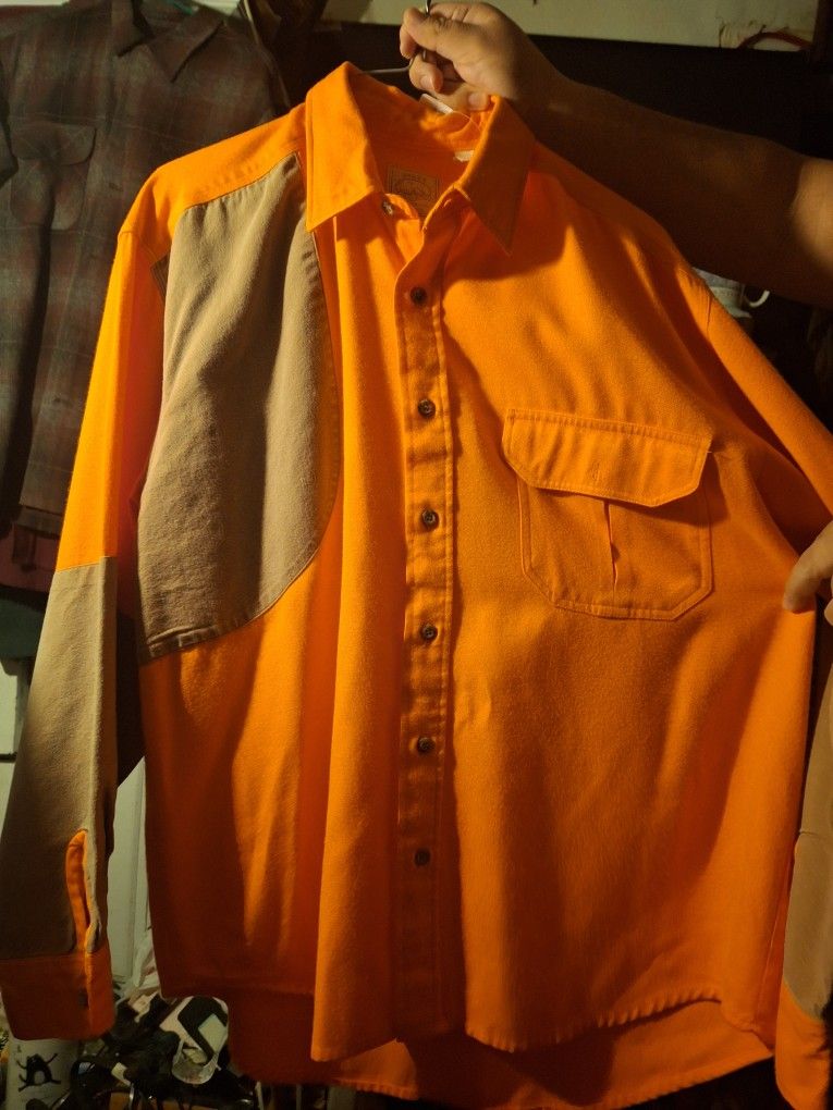 PREOWNED MENS HUNTING SHIRT