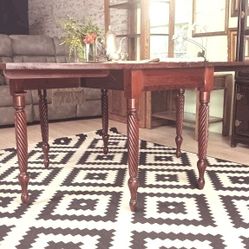 Solid Wood Esófago Expandable Dining Table,  Foldable..