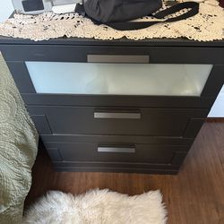3 Drawer black i kea dresser