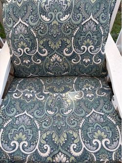 Hampton chair with cushions