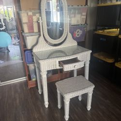Beautiful White Wicker Vanity With Mirror And Matching  Stool