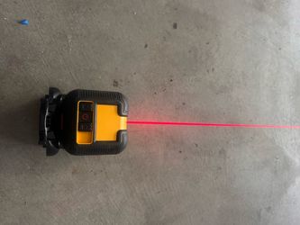 DeWalt Red Beam Self-Leveling Laser Level