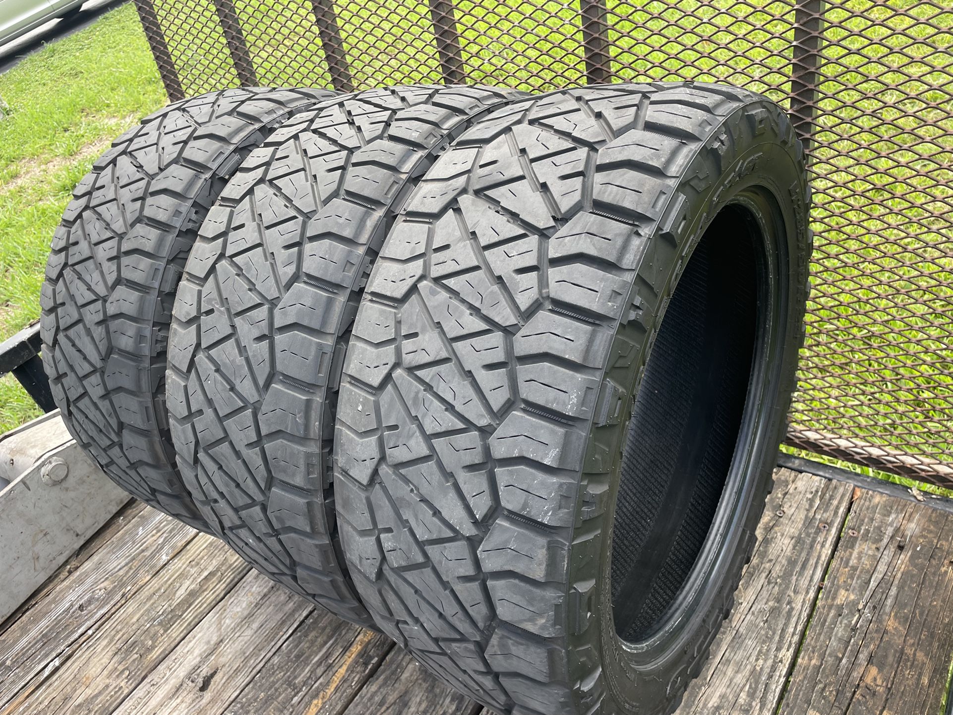 285/50r22 Nitto Ridge Grappler Tires 2022 75%