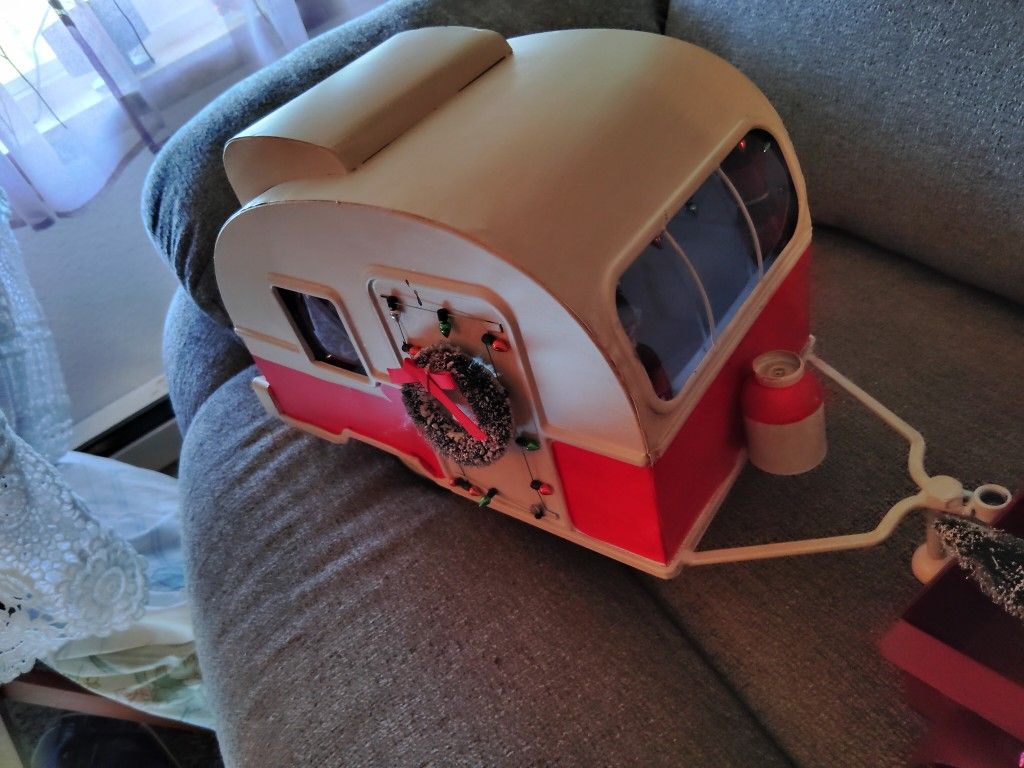 Camper And Truck Metal Christmas