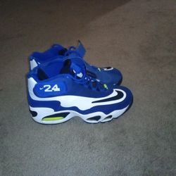 Nike24 Size 7 1/2