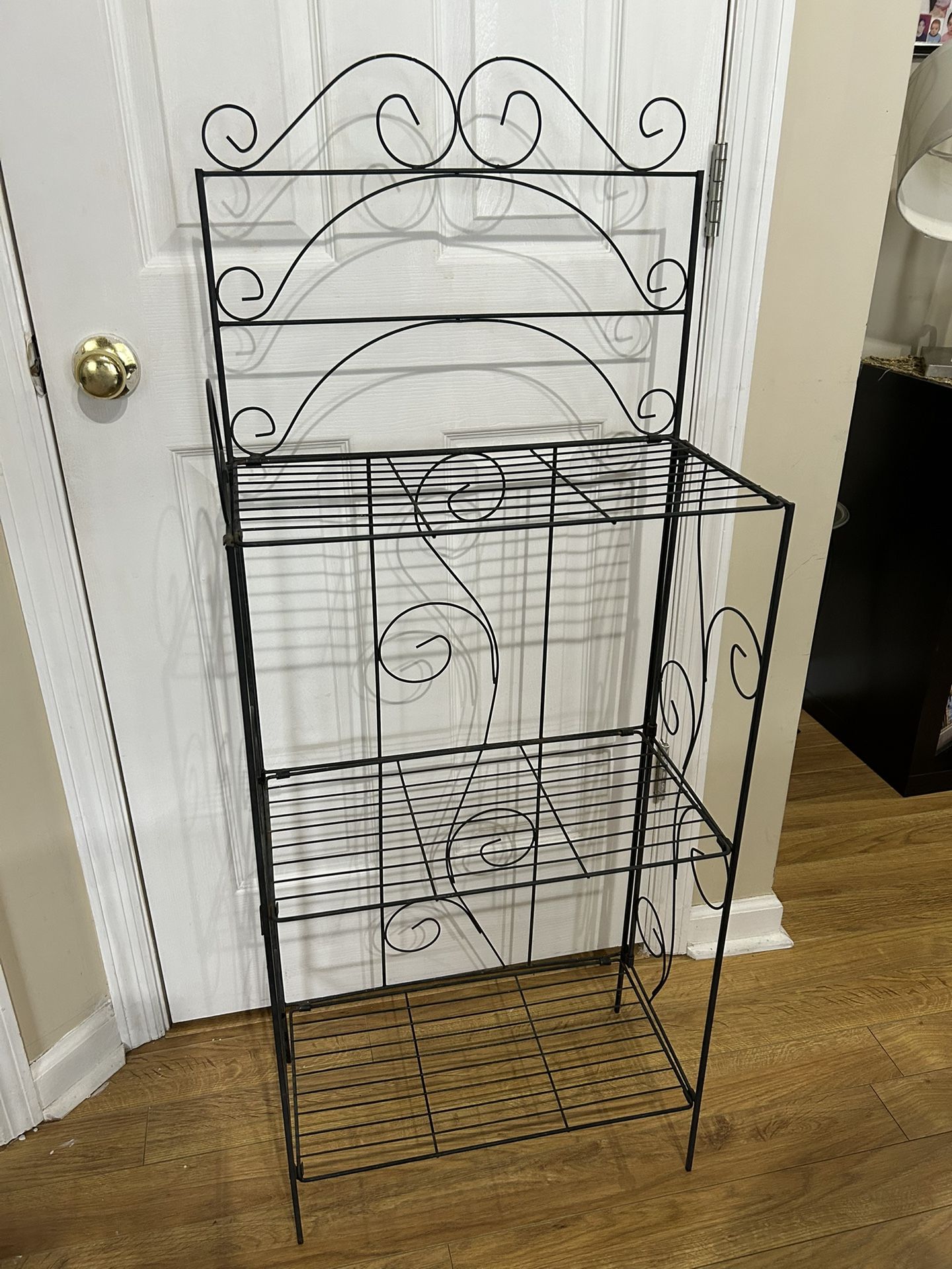 Steel Structure With Three Level 