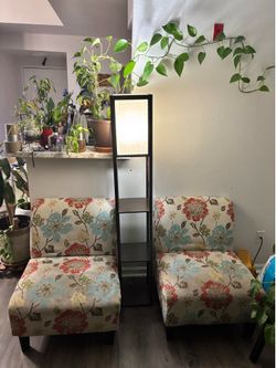 Accent Living Room Chairs