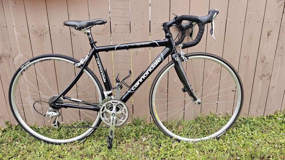 Cannondale carbon fiber bike