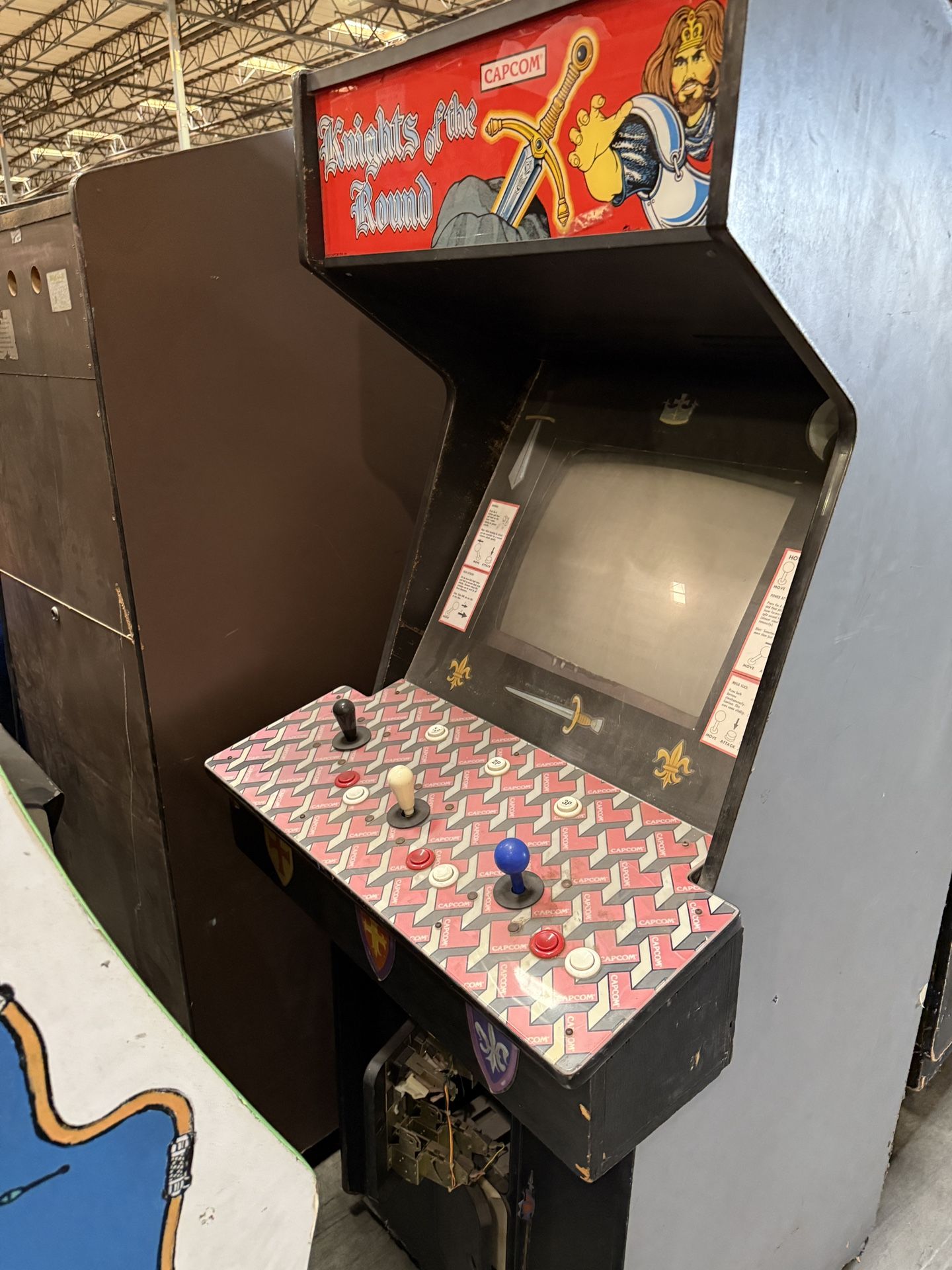 Knights Of The Round Arcade Machine