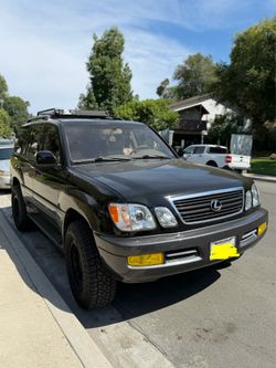 2001 Lexus LX 470