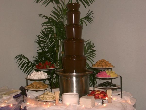Chocolate fountain 44”