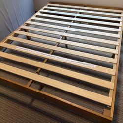 Mellow Naturalista Queen Size Bed frame