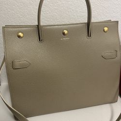 Burberry Tote/Purse