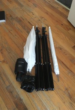 Insignia- Studio Flash Kit