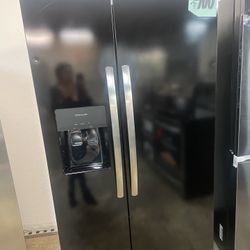 Frigidaire Refrigerator 