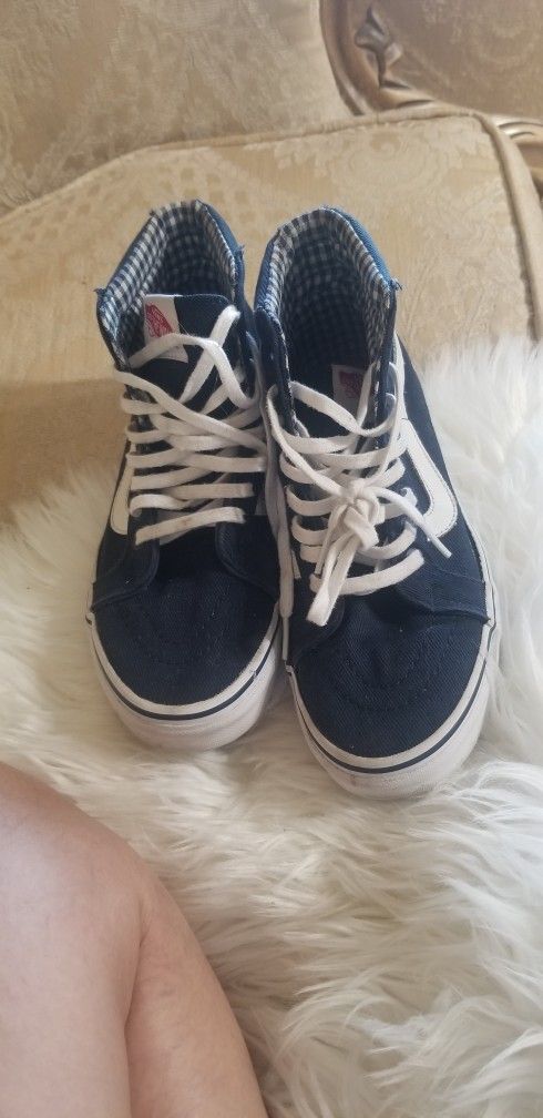Van's Tennis Size 6 Boys & 15