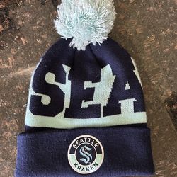 Kraken knit hat