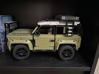 LEGO Technic Land Rover (42110)