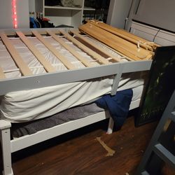 Free 2 camitas twin individuales no colchones