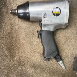 Central Pneumatic Impact Gun 