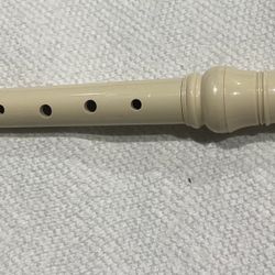Yamaha YRS-24B Plastic Soprano Recorder, Natural