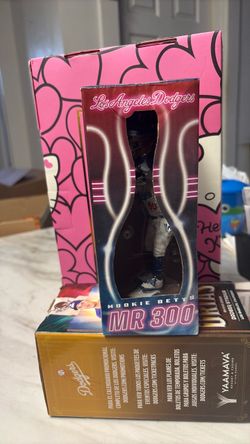 LA Dodgers Mookie Betts MR 300 Bobblehead
