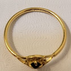 Gold Saffire Ring