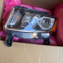 Grand Cherokee Limited Original Head Lights 2015