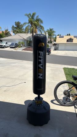 Fiteven 70” Freestanding Punching Bag