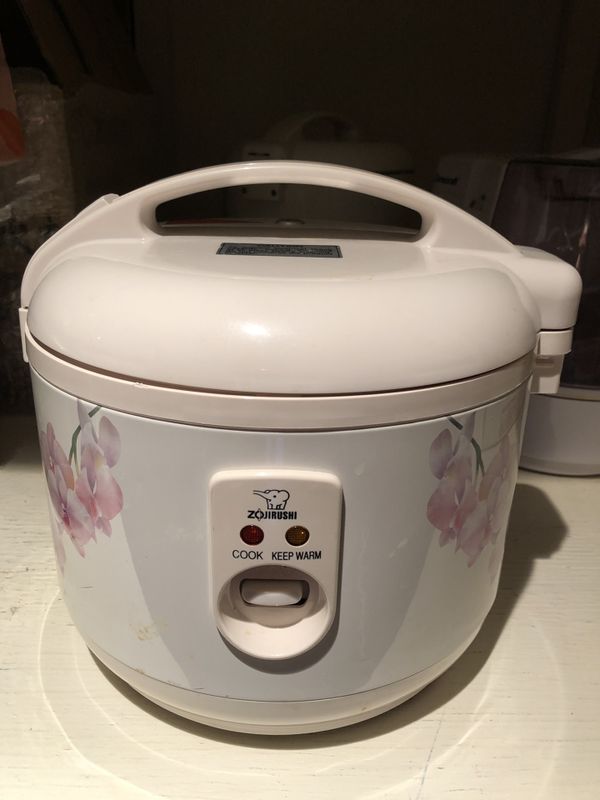 Rice cooker Made by japan for Sale in Englewood, CO OfferUp